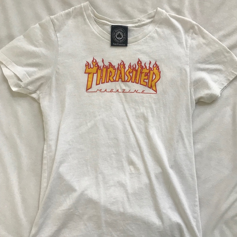 Women’s Thrasher flame Logo white shirt